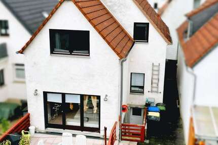 Haus zum Kaufen in Lemgo 320.000 € 107 m² 5 zimmer