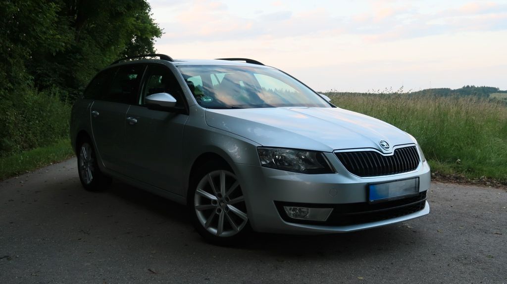 Skoda Octavia 253.350 km 7.990 &euro; Kall 53925