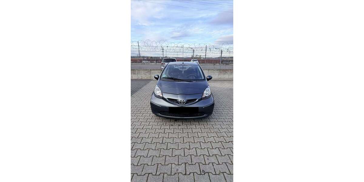 Toyota Aygo 81.800 km 3.799 &euro; Koblenz 56068