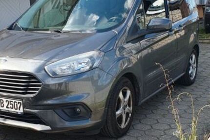 Ford Tourneo Courier 118.344 km 7.800 &euro; Fronreute 88273