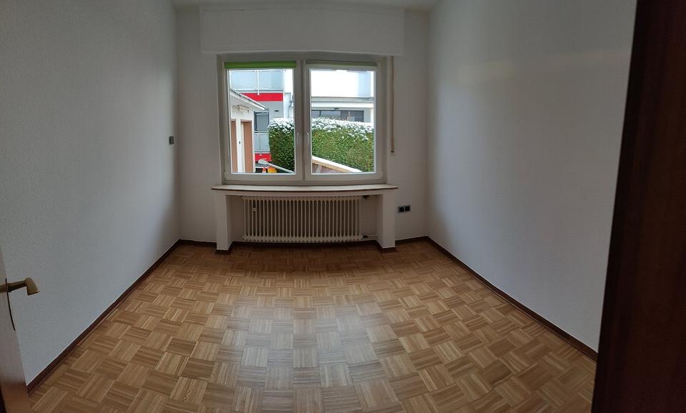 Erdgeschoßwohnung Leverkusen Bergisch Neukirchen - 3 Zimmer, 120 m&sup2;, 1.100&euro; | Angebot:25612884