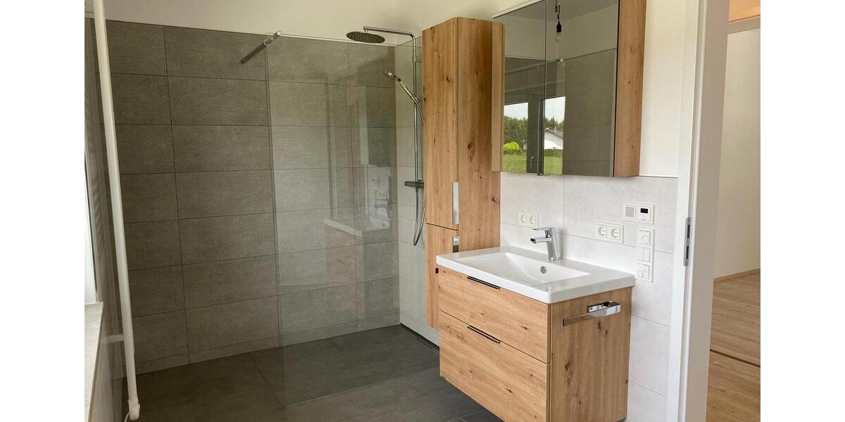 Doppelhaushälfte Windorf - 4 Zimmer, 145 m&sup2;, 1.500&euro; | Angebot:25859621