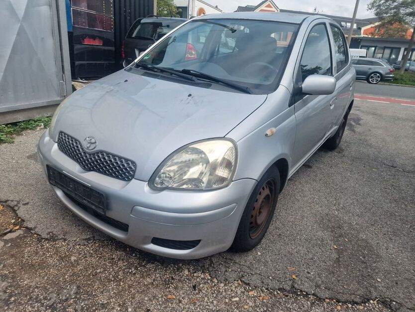Toyota Yaris 126.001 km 1.499 € Nürnberg 90439