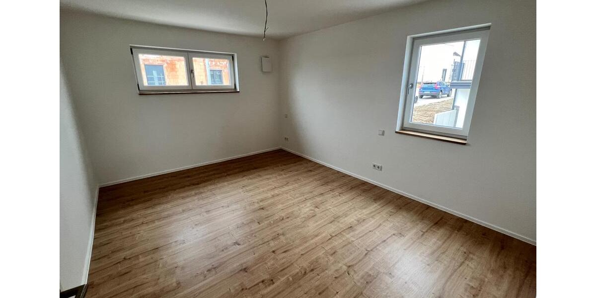 Etagenwohnung Tiefenbach - 3 Zimmer, 96 m&sup2;, 1.100&euro; | Angebot:26632575