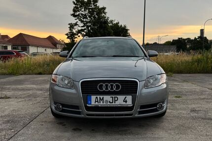 Audi A4 107.000 km 9.000 &euro; Amberg 92224