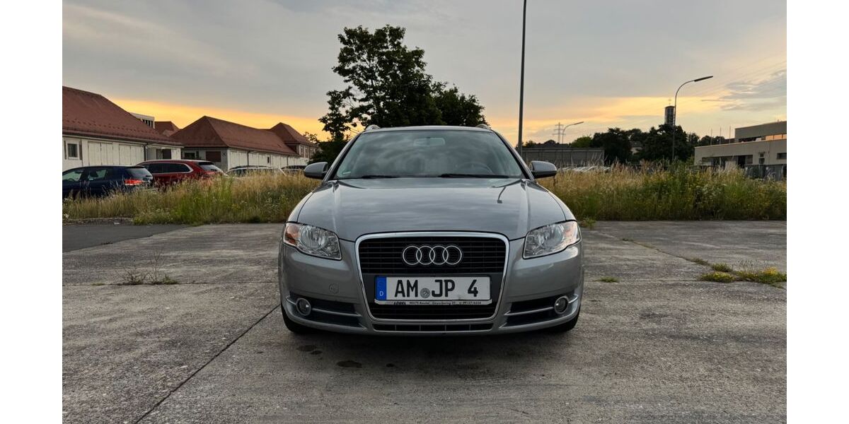 Audi A4 107.000 km 9.000 &euro; Amberg 92224