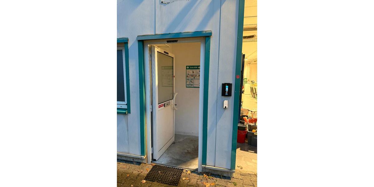 Halle mit Büro im Industriegebiet Rheinbach zu vermieten zimmer