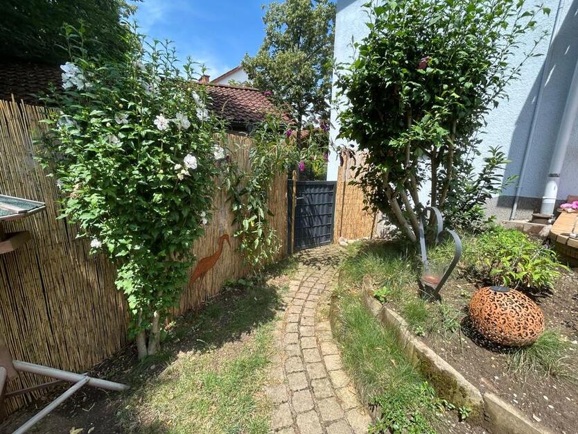 Provisionsfreie 3 Zimmer Erdgeschoßwohnung mit Garten