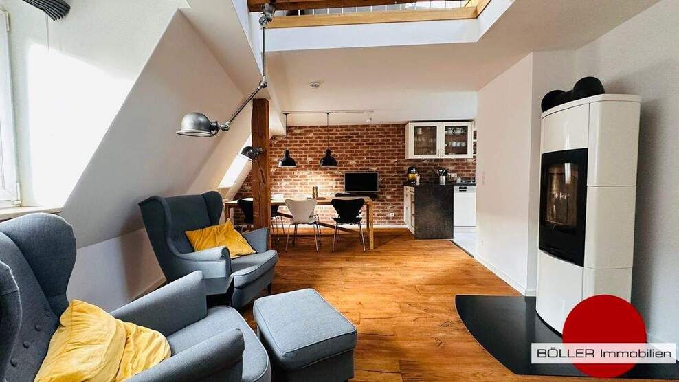 In der schönsten Gasse Nürnbergs! Vollmöblierte 3-Zi. Wohnung über 3 Etagen mit Dachterrasse! 3 zimmer