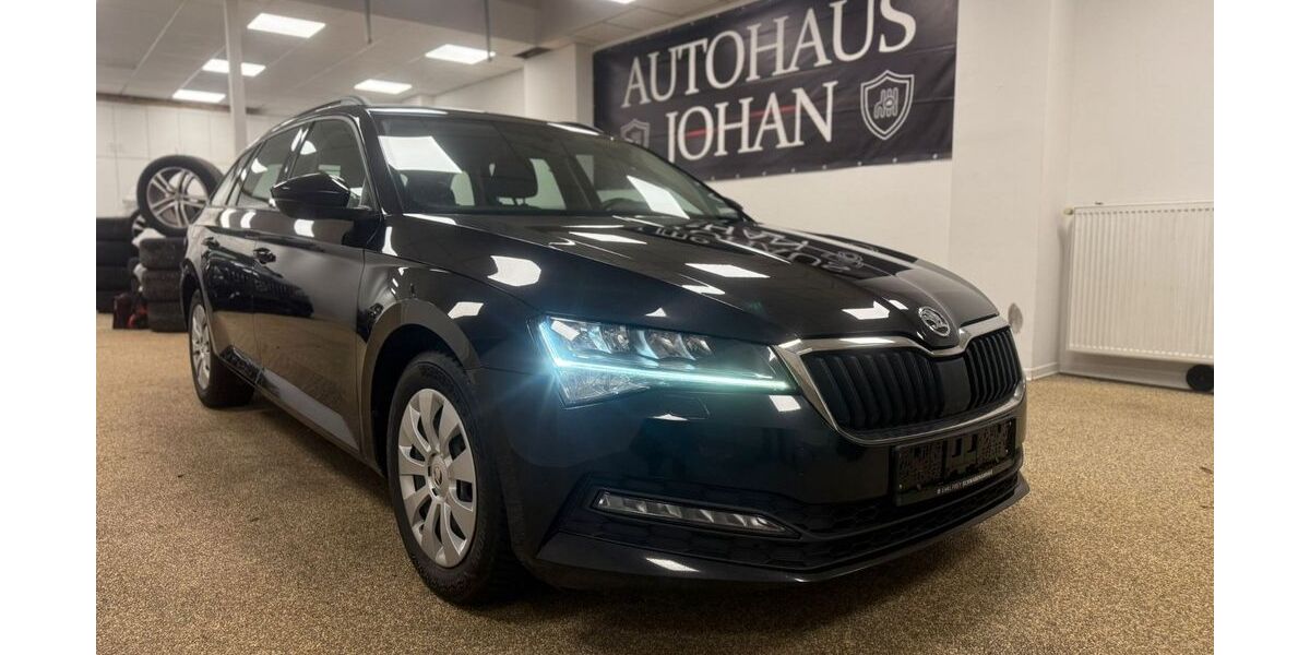 Skoda Superb 131.000 km 17.390 &euro; Berlin 12351