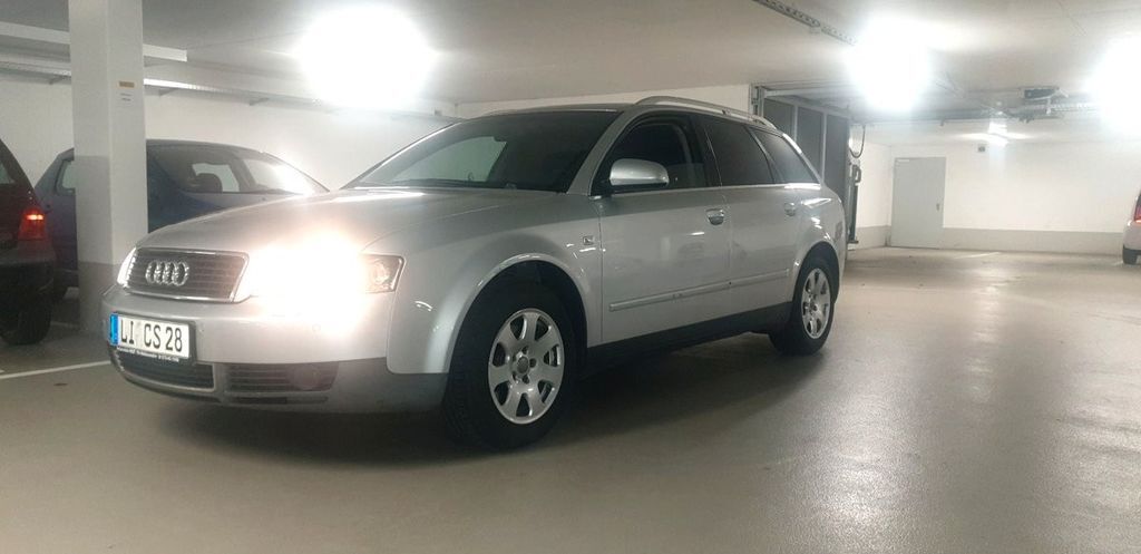 Audi A4 172.000 km 2.499 € Friedrichshafen 88046