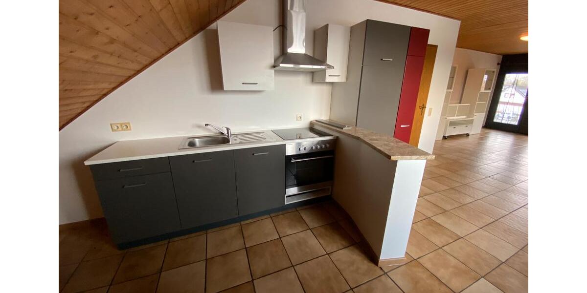 Dachgeschoßwohnung Speicher - 3 Zimmer, 110 m&sup2;, 800&euro; | Angebot:24356102