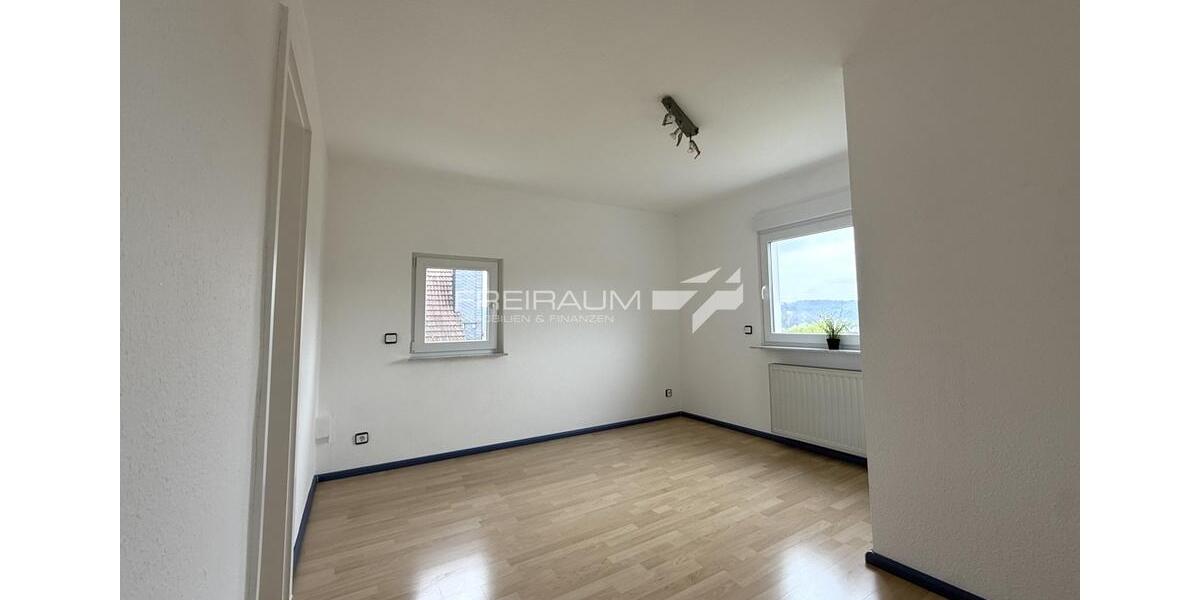 Einfamilienhaus Siegen Weidenau - 5 Zimmer, 120 m&sup2;, 1.100&euro; | Angebot:25256341