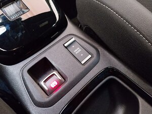 Opel Corsa e GS Matrix SHZ LHZ Kam Navi 6.298 km 34.990 € HAAN 42781