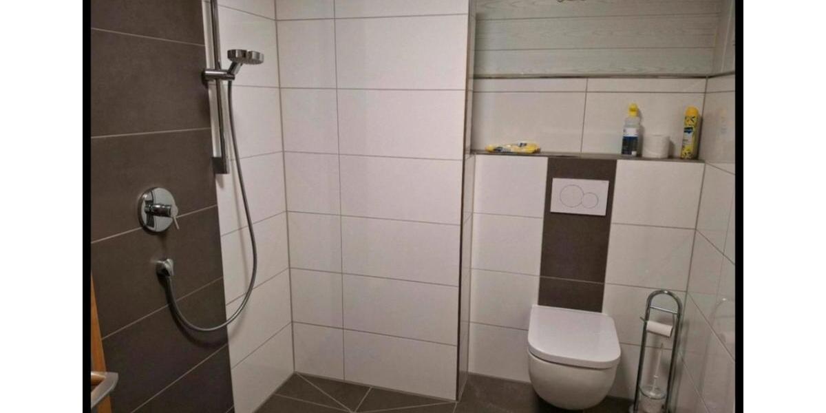 Einfamilienhaus Gemünden - 8 Zimmer, 180 m&sup2;, 1.450&euro; | Angebot:25408921