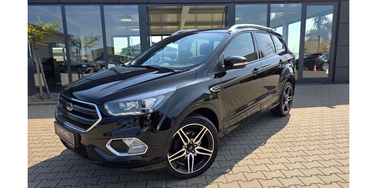 Ford Kuga 85.000 km 19.999 &euro; Damme 49401