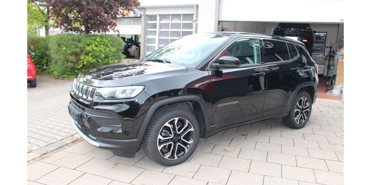 Jeep Compass 23.000 km 24.700 &euro; Weilheim 82362