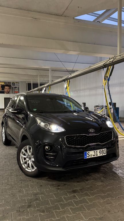 Kia Sportage 118.000 km 12.999 € Stuttgart 70376