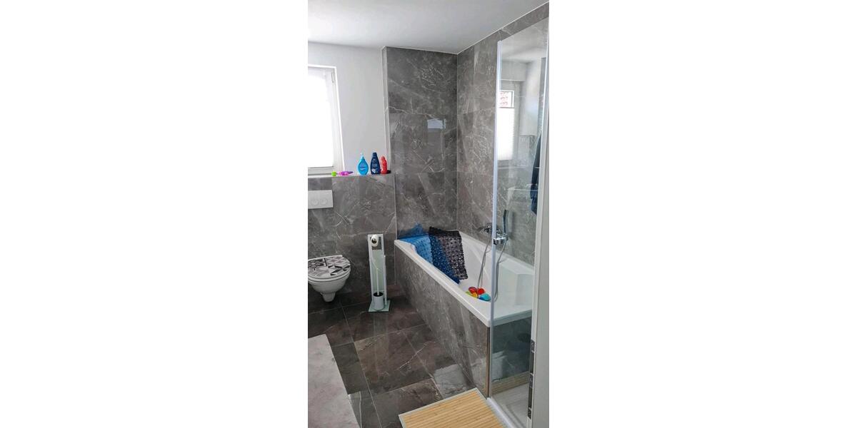 Doppelhaushälfte Blomberg - 6 Zimmer, 150 m&sup2;, 230.000&euro; | Angebot:26963035