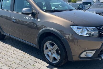 Dacia Logan 127.736 km 7.480 &euro; Essen 45356