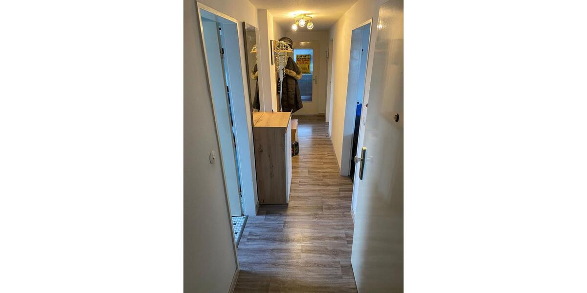 Dachgeschoßwohnung Schwarzenbruck - 3 Zimmer, 64 m&sup2;, 450&euro; | Angebot:25298372