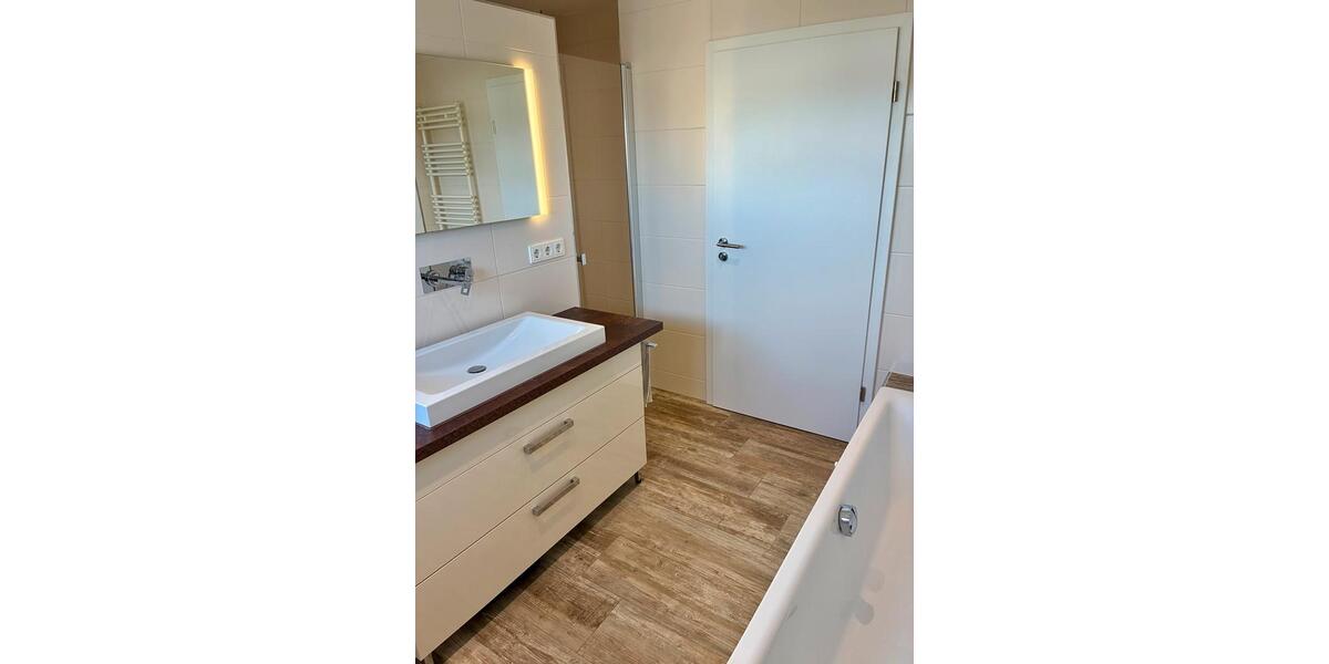 Dachgeschoßwohnung Schwalbach - 3 Zimmer, 113 m&sup2;, 475.000&euro; | Angebot:27277964