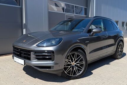 Porsche Cayenne 24.800 km 95.900 &euro; Gilching 82205