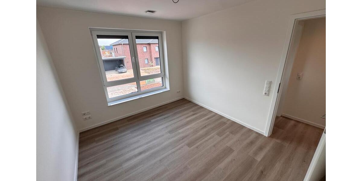 Dachgeschoßwohnung Bösel - 4 Zimmer, 108 m&sup2;, 980&euro; | Angebot:26665181