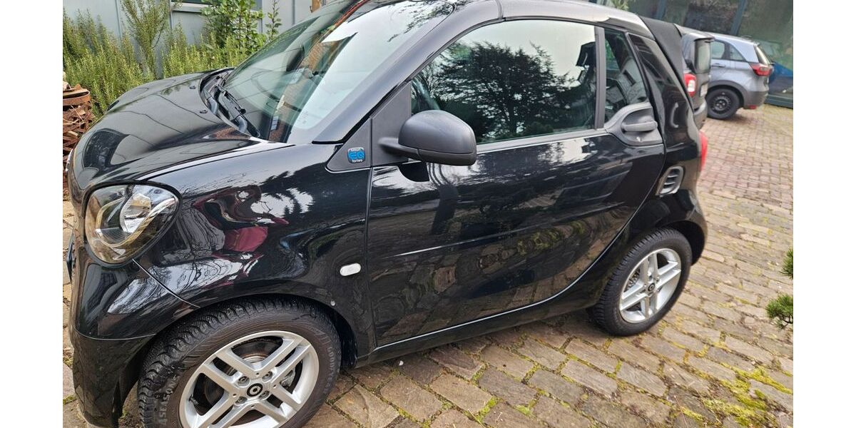 Smart ForTwo 22.200 km 11.000 &euro; Essen 45219