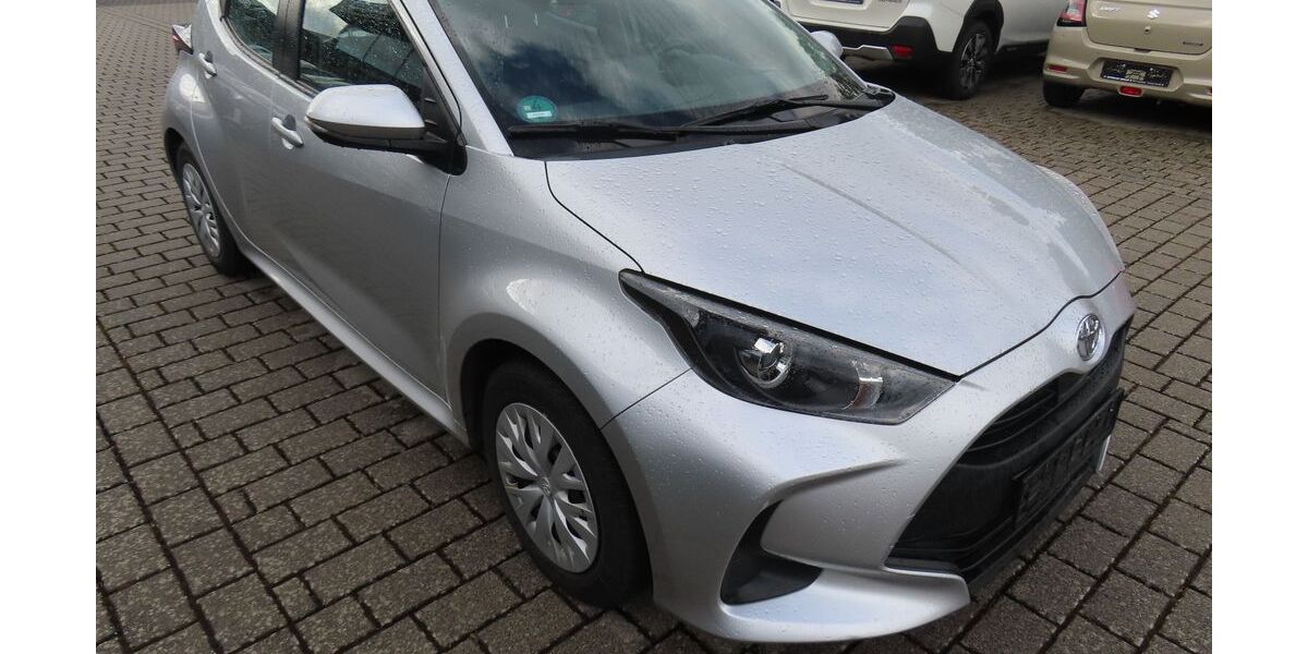 Toyota Yaris 35.900 km 12.890 &euro; Herschbach 56414