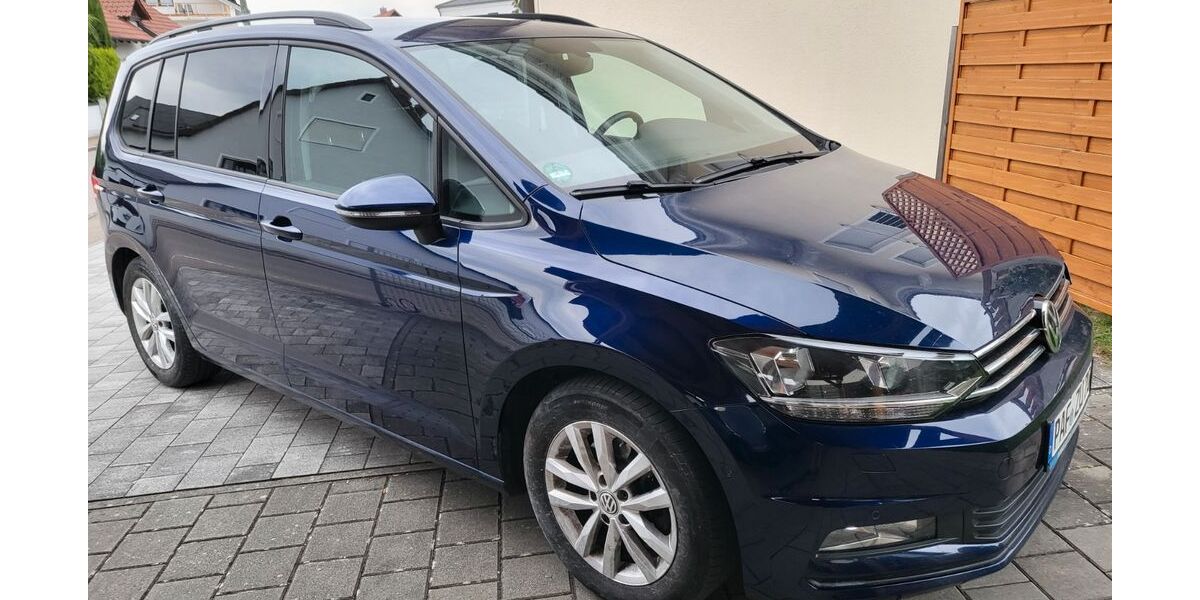 VW Touran 118.000 km 14.200 &euro; Manching 85077