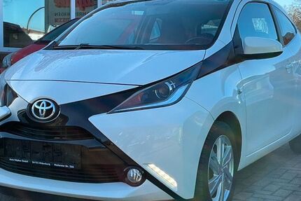 Toyota Aygo (X) 41.000 km 8.450 &euro; Oldenburg 26125