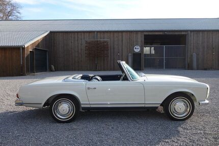 Mercedes-Benz 230 2.580 km 65.000 &euro; Monschau 52156