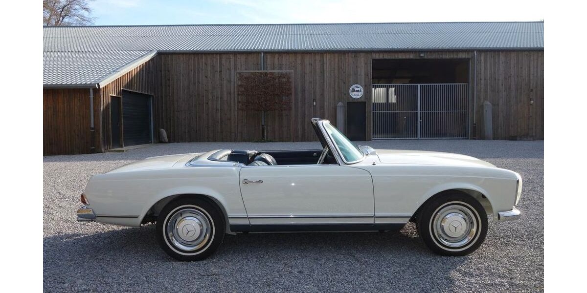 Mercedes-Benz 230 2.580 km 65.000 &euro; Monschau 52156