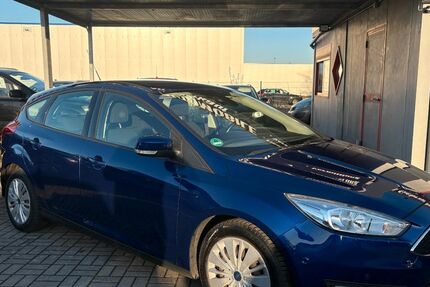 Ford Focus 111.876 km 7.399 &euro; Enger 32130