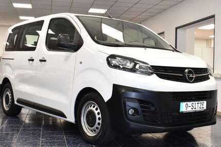 Opel Vivaro 119.637 km 17.870 &euro; Nürnberg 90431