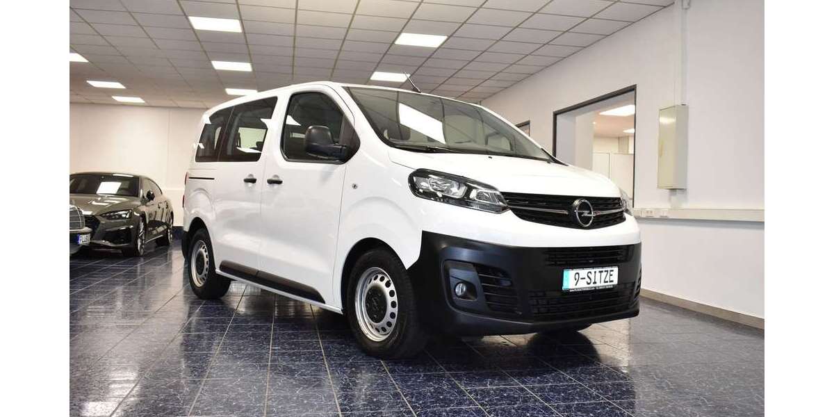 Opel Vivaro 119.637 km 17.870 &euro; Nürnberg 90431