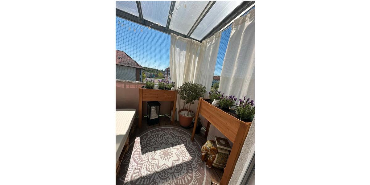 Etagenwohnung Kitzingen - 3 Zimmer, 99 m&sup2;, 1.138&euro; | Angebot:26296540