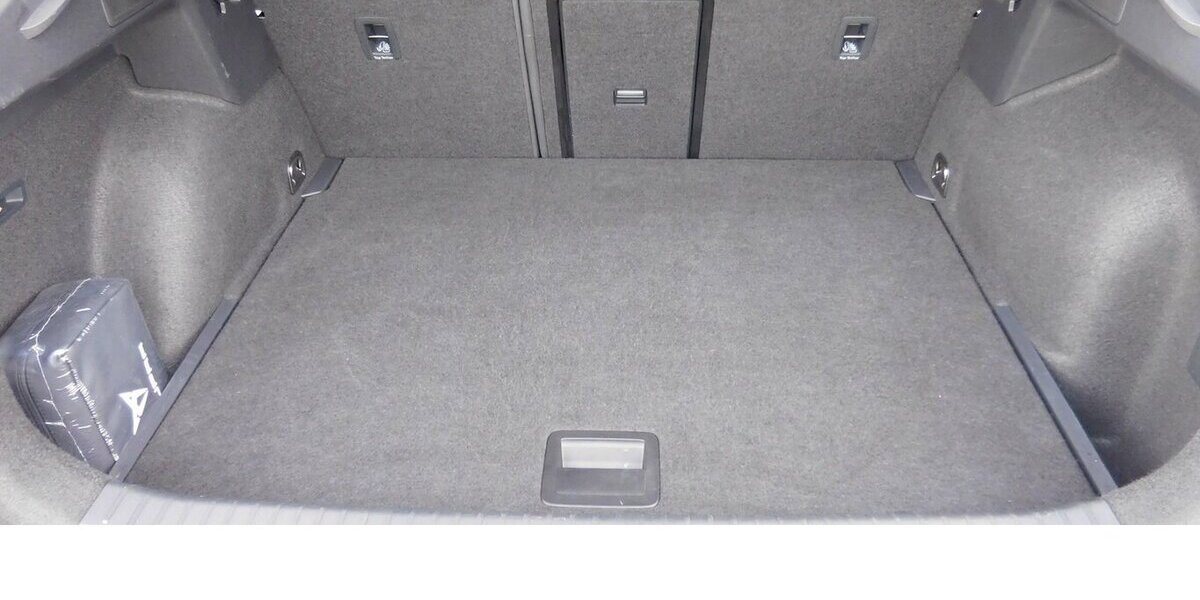 Cupra Formentor 1.5 TSI BMT Klima LED Navi AHK 27.200 km 23.990 &euro; Vordorf 38533