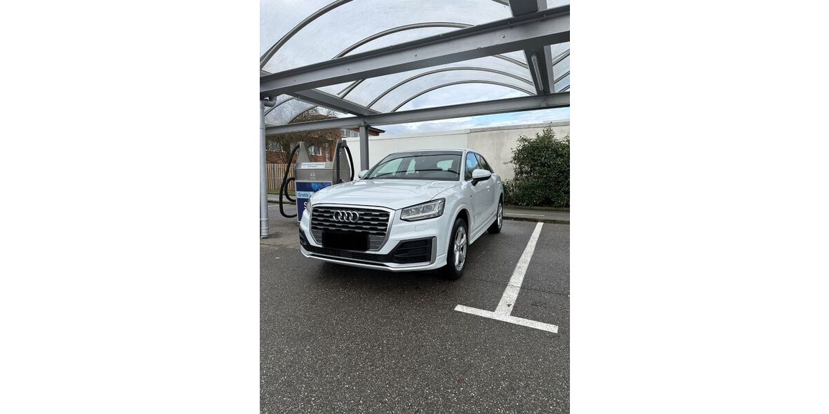 Audi Q2 220.000 km 11.500 &euro; Hamburg 22049