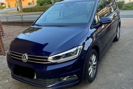 VW Touran 162.000 km 11.300 € Stadtoldendorf 37627