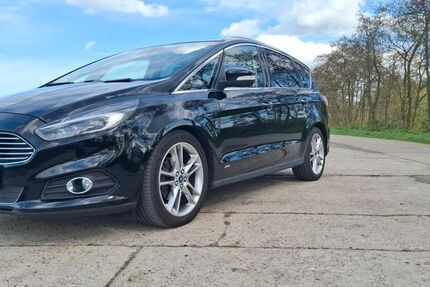 Ford S-Max 123.000 km 17.900 &euro; Varel 26316