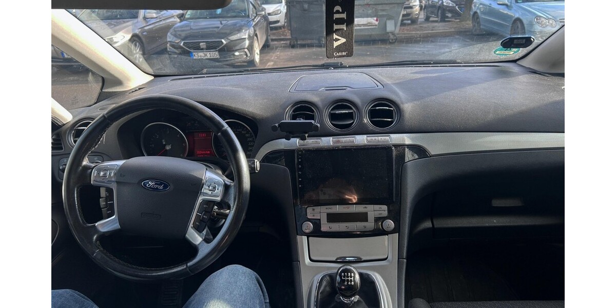 Ford S-Max 318.500 km 4.000 &euro; Chemnitz 09111