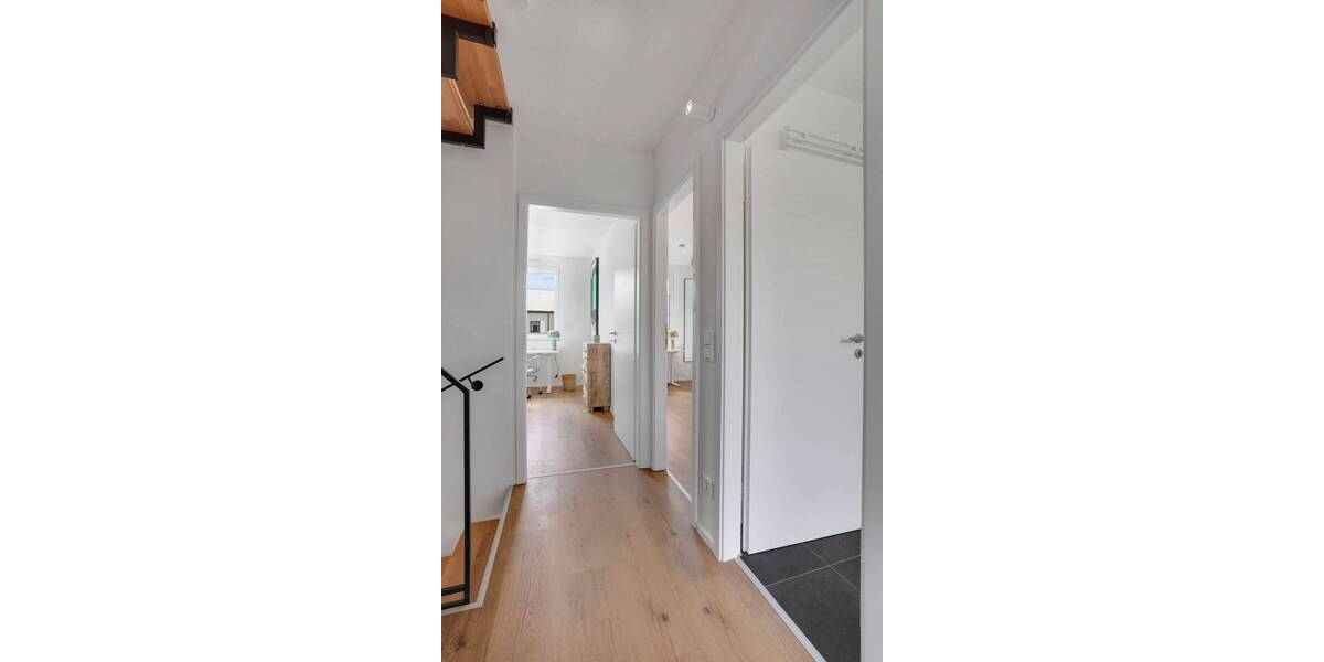 Smart. Effizient. Modern! Premium-Reihenhaus mit Garten, 2 Stellplätzen & Neuer Küche 4 zimmer