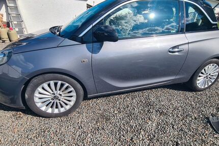 Opel Adam 82.000 km 7.700 &euro; Engelskirchen 51766