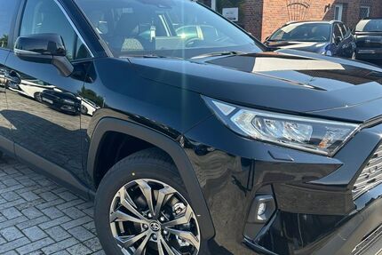Toyota RAV 4 9.000 km 43.490 € Wiesmoor 26639