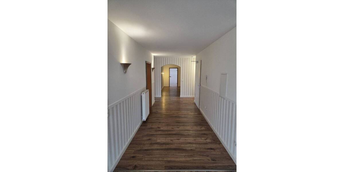 Zimmer Künzell - 4 Zimmer, 160 m&sup2;, 1.250&euro; | Angebot:26376579