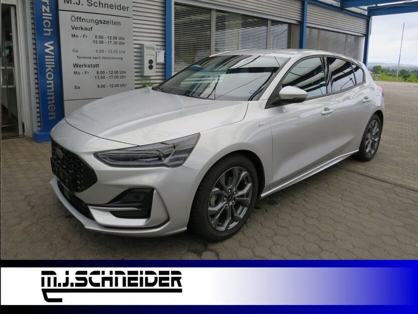 Ford Focus 28.431 km 23.500 € Cochem 56812