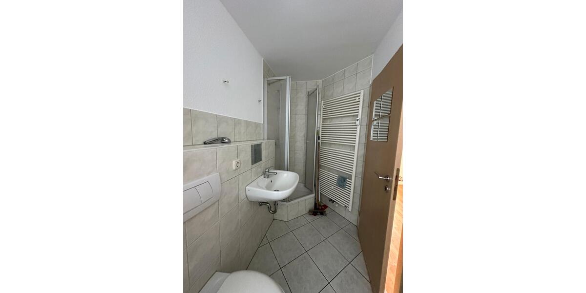 Etagenwohnung Am Ettersberg - 8 Zimmer, 250 m&sup2;, 4.500&euro; | Angebot:24873686