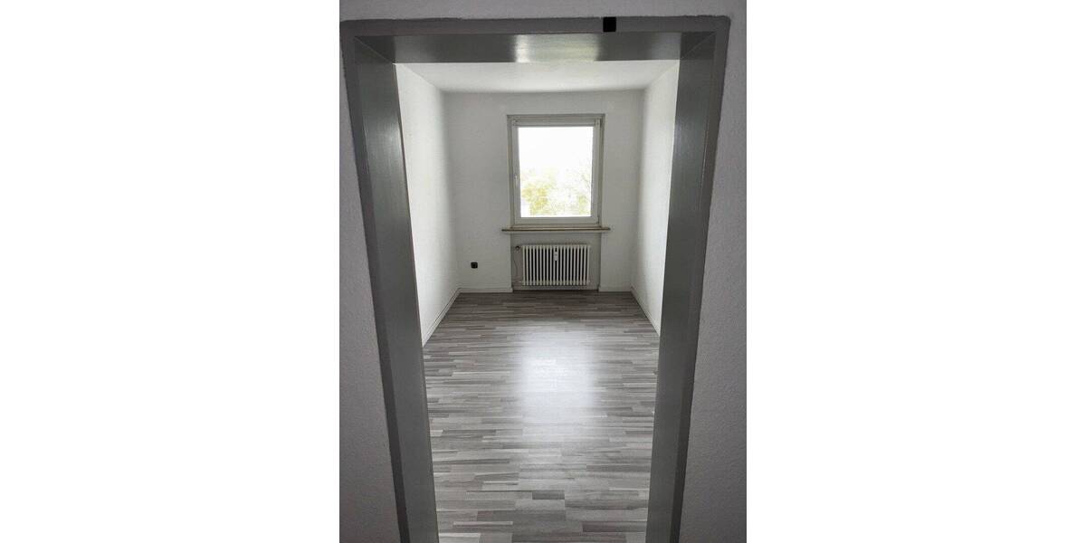 Etagenwohnung Detmold Innenstadt - 3 Zimmer, 81 m&sup2;, 900&euro; | Angebot:26820154
